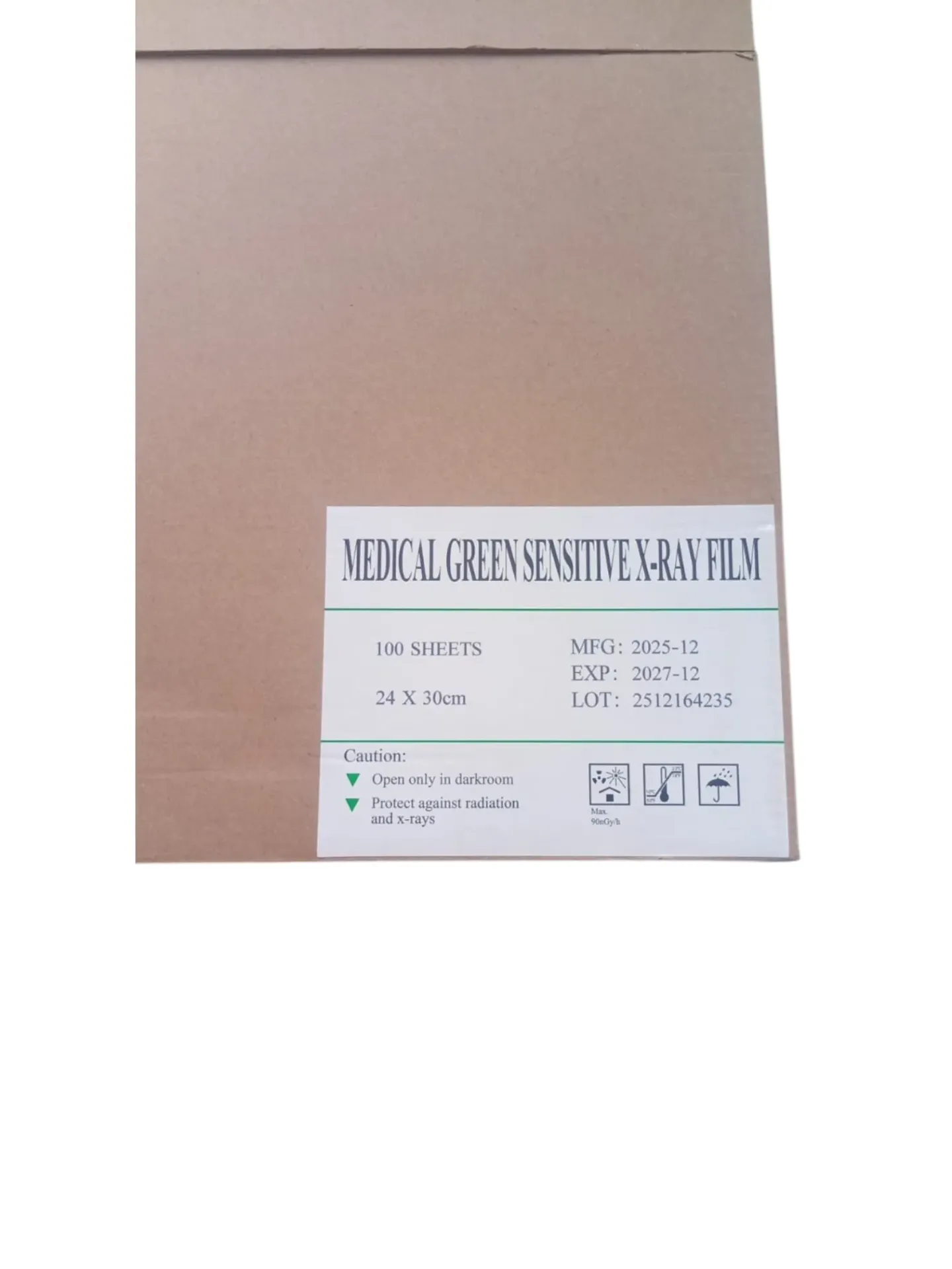 Medical Green Sensitive X-RAY Film 24*30cm 100 Sheets